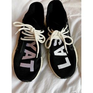 Yatlas unisex sneakers size US 7 / EUR 39
